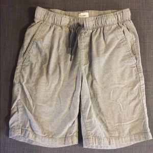 Grey Old Navy boy shorts